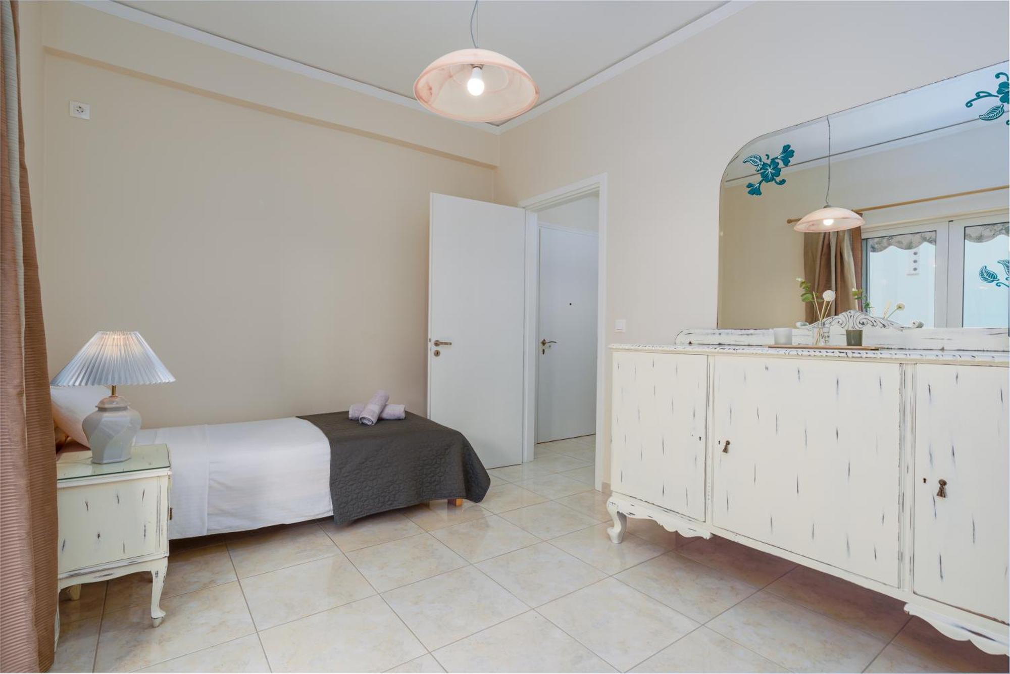 Nostos Apartment, With A Spacious Backyard Αρτέμιδα Εξωτερικό φωτογραφία